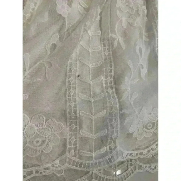 Francesca Collection Blue Rain White Lace Off Shoulder Blouse Women’s Size XS - Picture 6 of 6